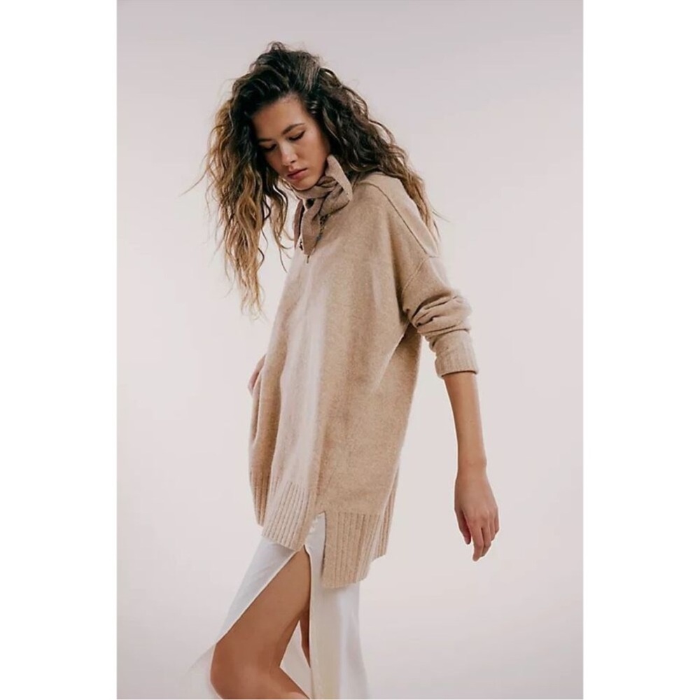 NWT Free People Tan Phoebe Pull Over - Size XS